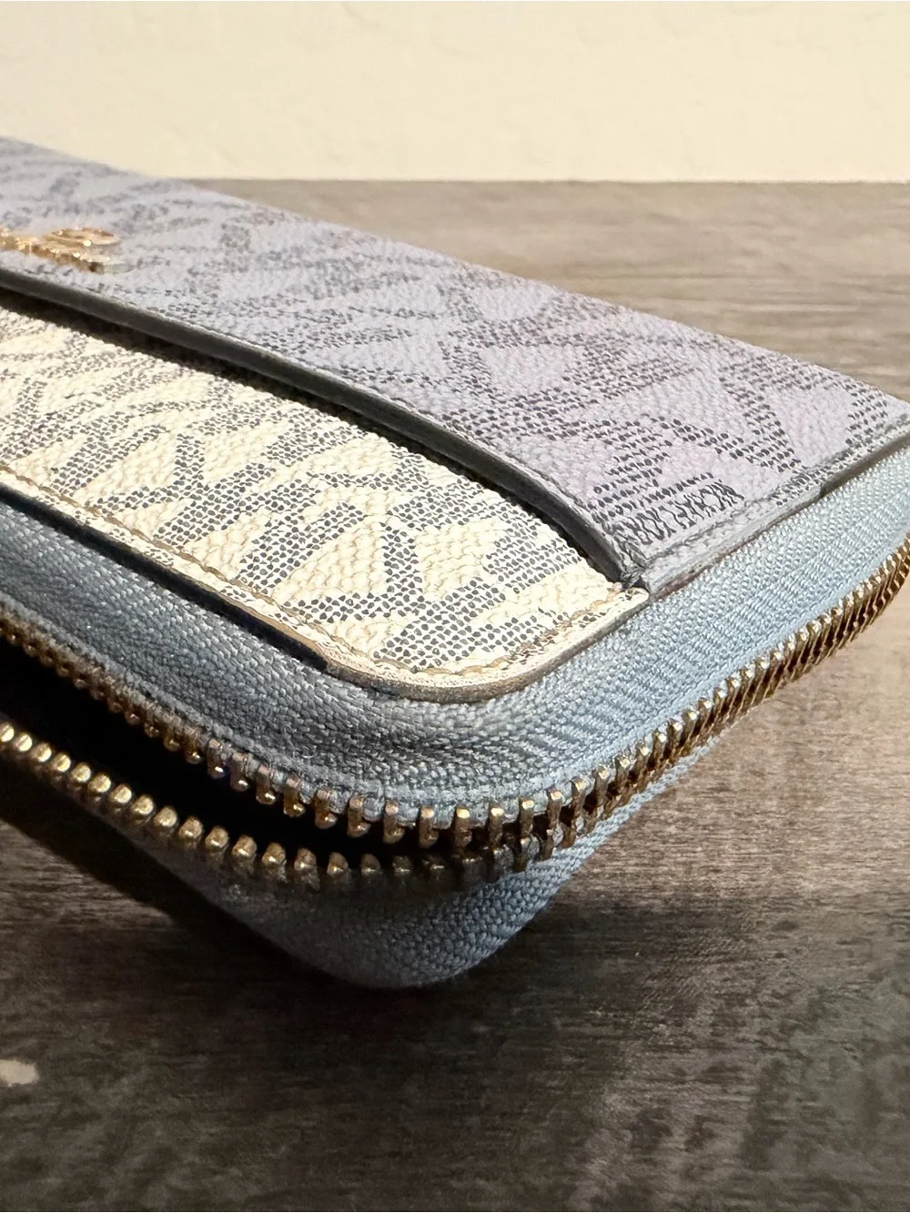 Michael Kors Two-Tone Logo Zip Wallet in Light Blue and White